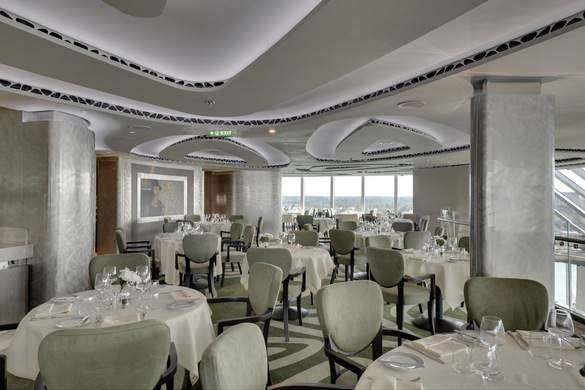 MSC Cruises MSC Seaview Yacht Club Restaurant 3.jpg